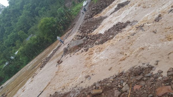 Enxurrada ameaça pontes temporárias no Vale do Taquari