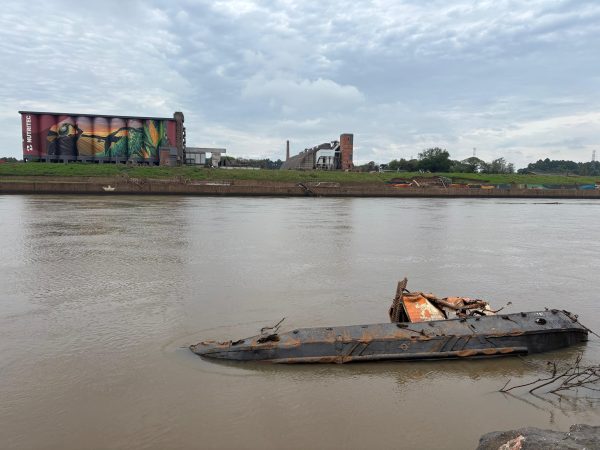 Balsa não será retirada do Rio Taquari