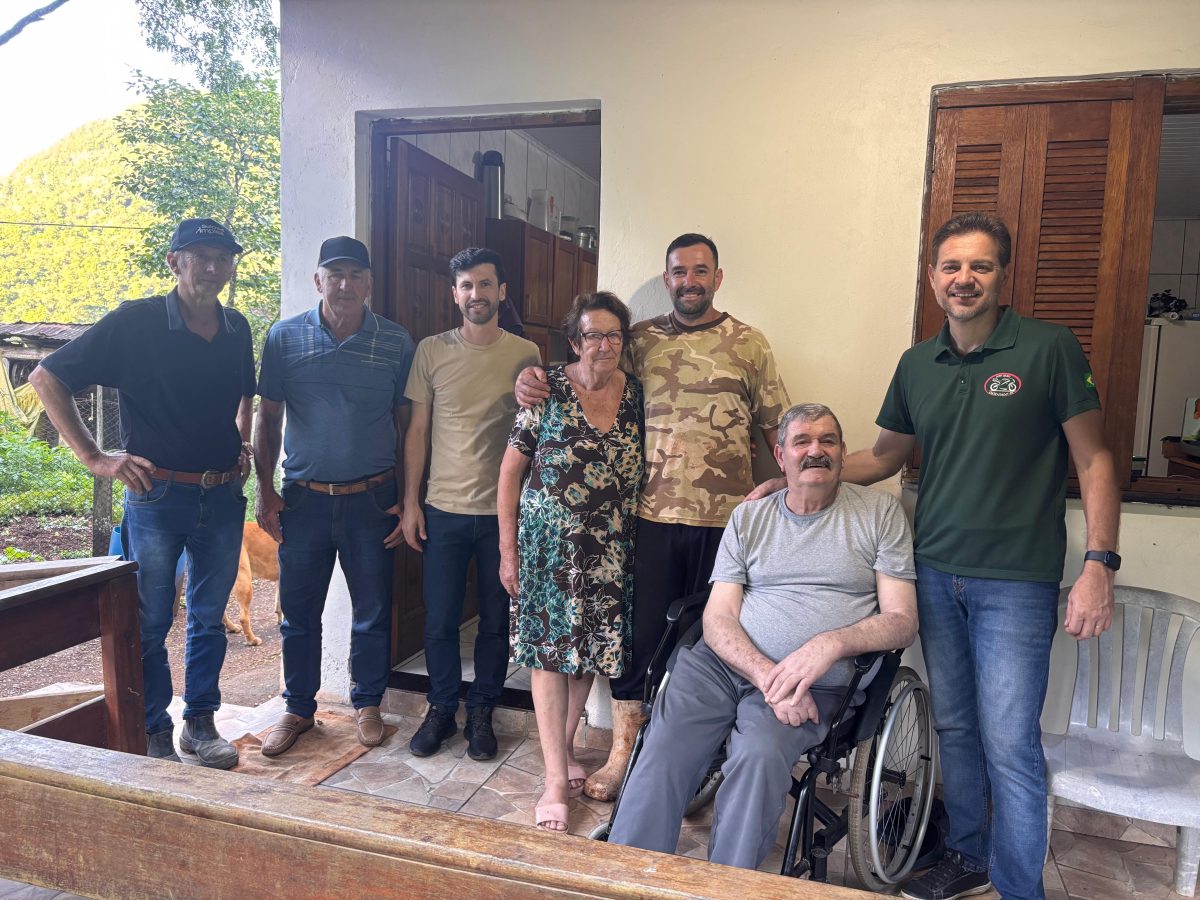 Empresários de Santa Catarina constroem casa para família de Encantado