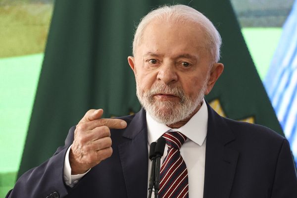 Lula parabeniza Trump pela vitória nas presidenciais norte-americanas