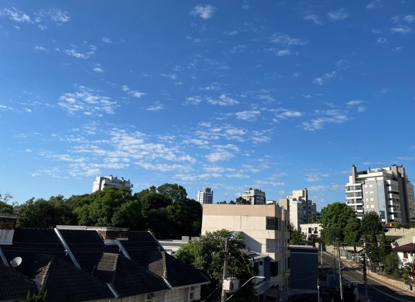 Fim de semana será de sol e calor no Vale