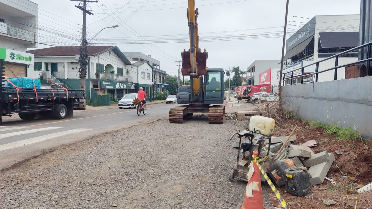 Após adequações, empresa retoma obras de alargamento em Conventos