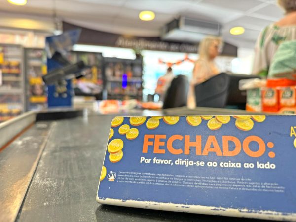 Confira o que abre e o que fecha no feriado