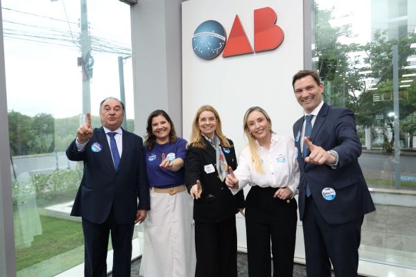 Leonardo Lamachia é reeleito presidente da OAB/RS