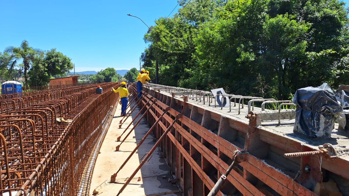 Empresa concreta primeira viga de ponte da ERS-130