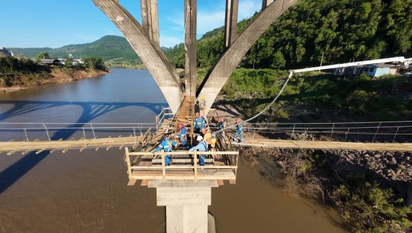 Empresa projeta concluir ponte de Muçum até janeiro