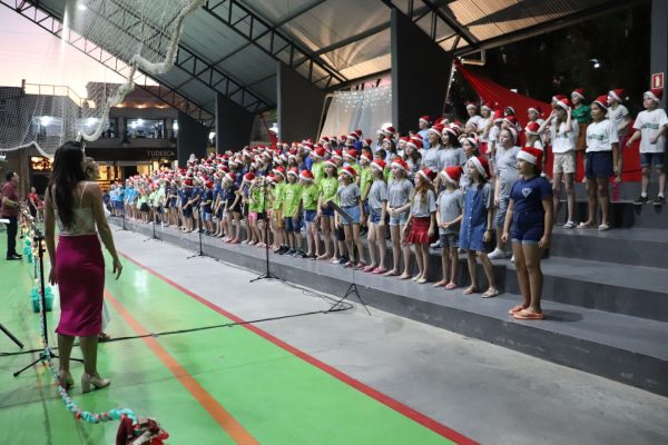 Corais das escolas se preparam para o Especial de Natal