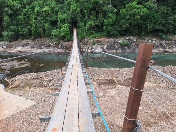 Novas pinguelas são instaladas em Canudos do Vale