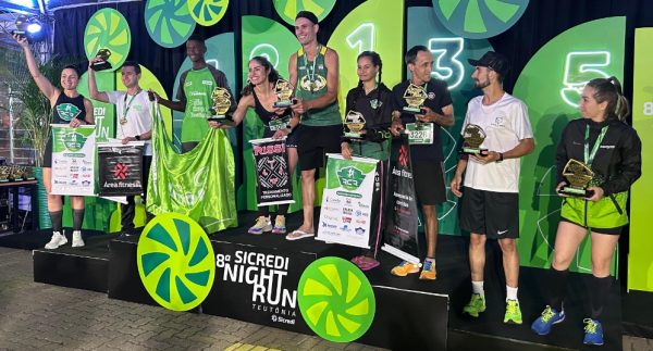 Sicredi Night Run reúne cerca de 3 mil atletas