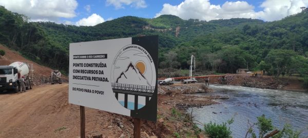 Concretagem marca avanço nas obras da ponte entre Dois Lajeados e Cotiporã