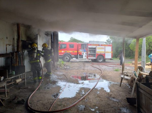 Incêndio consome nona estufa de tabaco