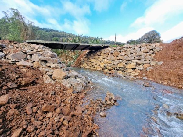 Ponte entre Coqueiro Baixo e Travesseiro será retirada nesta terça