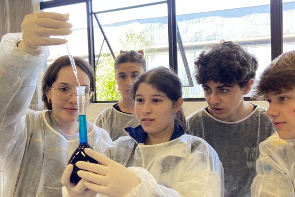 Estudantes do Ensino Médio participam de oficinas de Biotecnologia