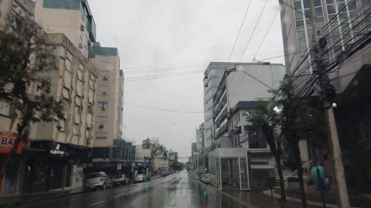 Instabilidade e chuva marca o domingo