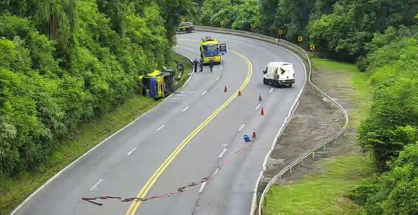 Após mais de 8h, pista da BR-386 é liberada na serra de Pouso Novo