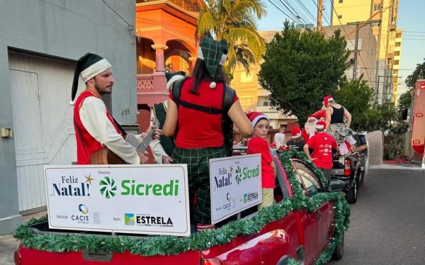 Trupe de Natal Cacis/Sicredi sai em caravana por bairros nesta quinta