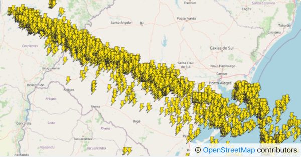 Após estragos na Argentina, tempestade avança sobre o RS