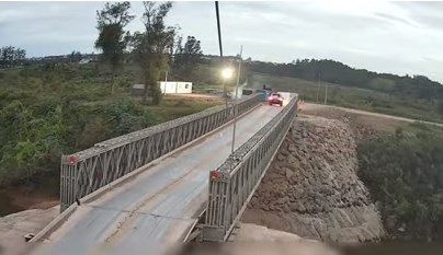 Trânsito é liberado na Ponte do Exército