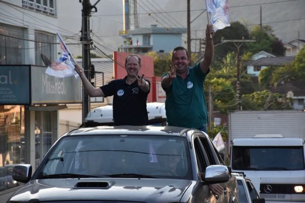 Reeleito, Mertz anuncia renovação do secretariado