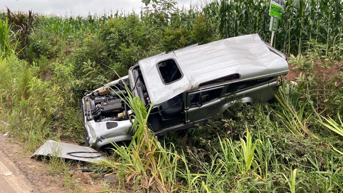 Capotamento de veículo deixa motorista ferido em Venâncio Aires