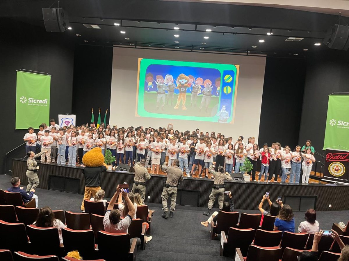 Brigada Militar forma 198 alunos no Proerd em Encantado