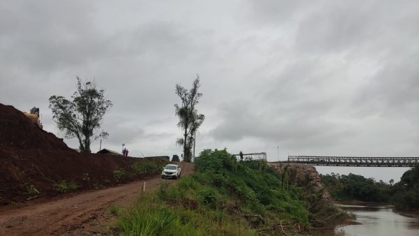 Semana começa com tempo fechado no Vale