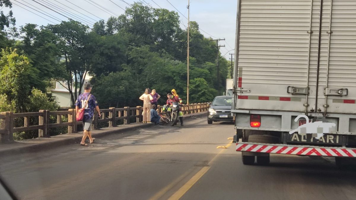 Ciclista fica ferido após atropelamento na ERS-130