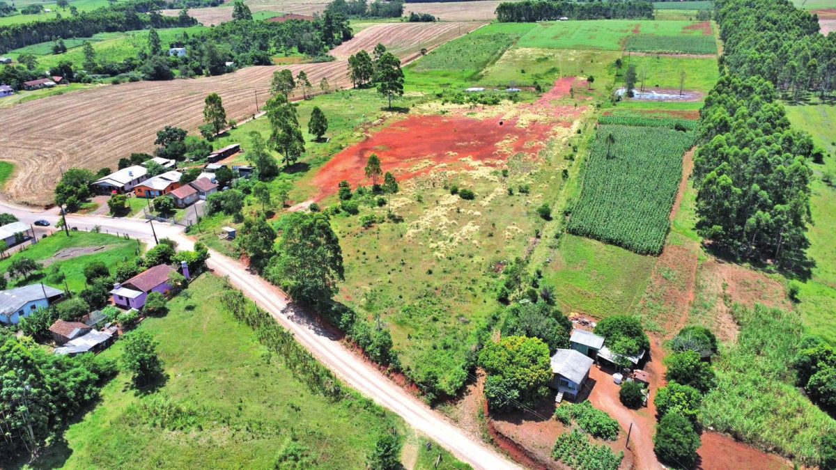 Cidade avança na construção de 20 casas