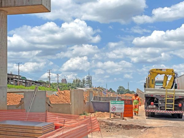 Com obras na reta final, CCR garante entrega no 1º semestre