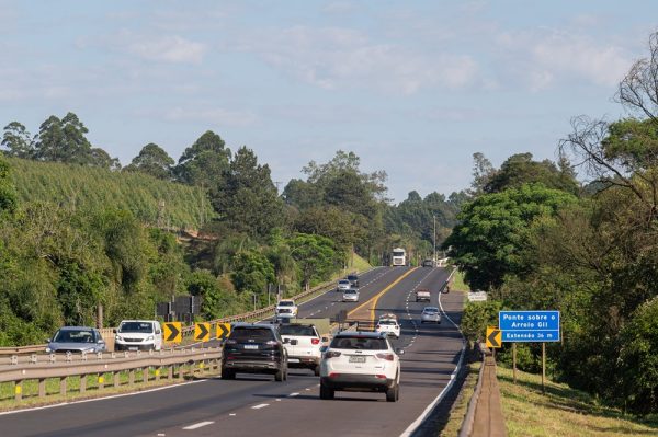 CCR estima mais de 120 mil veículos na BR-386 neste fim de semana