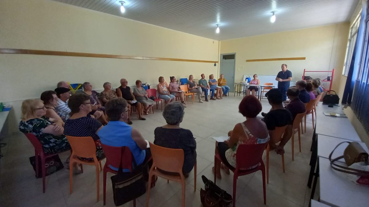 Atividades para idosos retornam neste sábado, com baile no Ginásio PA Rural