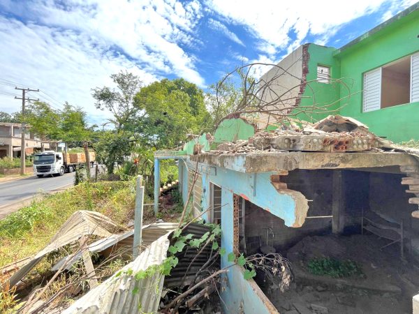 Enchentes ampliam déficit habitacional