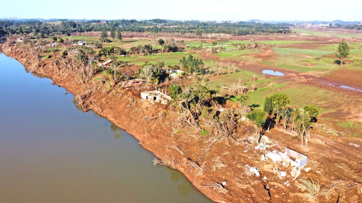 Planos buscam recuperar áreas atingidas por enchente histórica