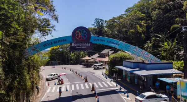 Bombinhas reajusta taxa ambiental cobrada de turistas e valor pode chegar a R$ 191