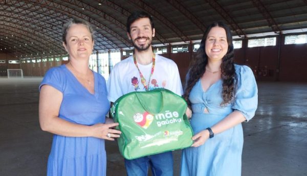 Três famílias são contempladas pelo programa Mãe Gaúcha