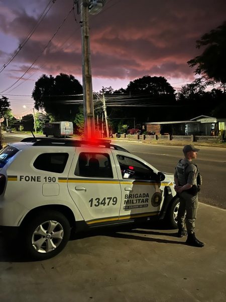 Polícia recupera veículo roubado e prende supeito em menos de uma hora após crime