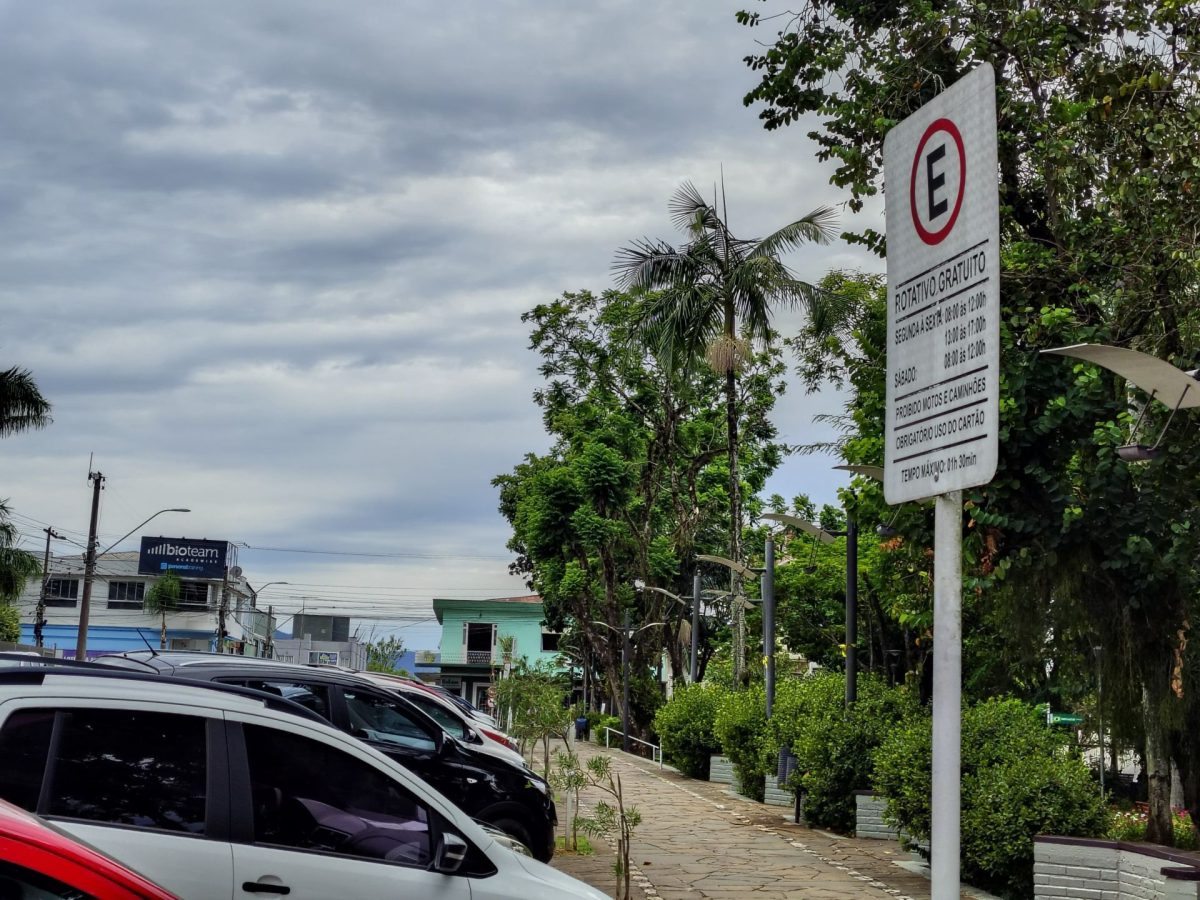 Arroio do Meio retoma controle do estacionamento rotativo