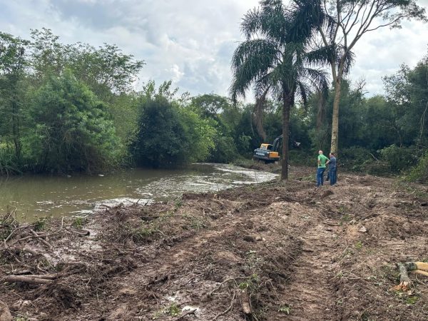 Venâncio Aires inicia limpeza de sangas e arroio