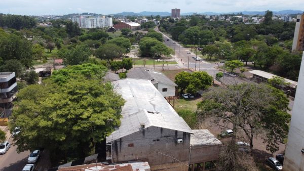 Futuro da antiga sede é debatido por moradores, em Lajeado