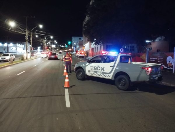 Brigada Militar flagra 54 infrações em operação na noite de sábado