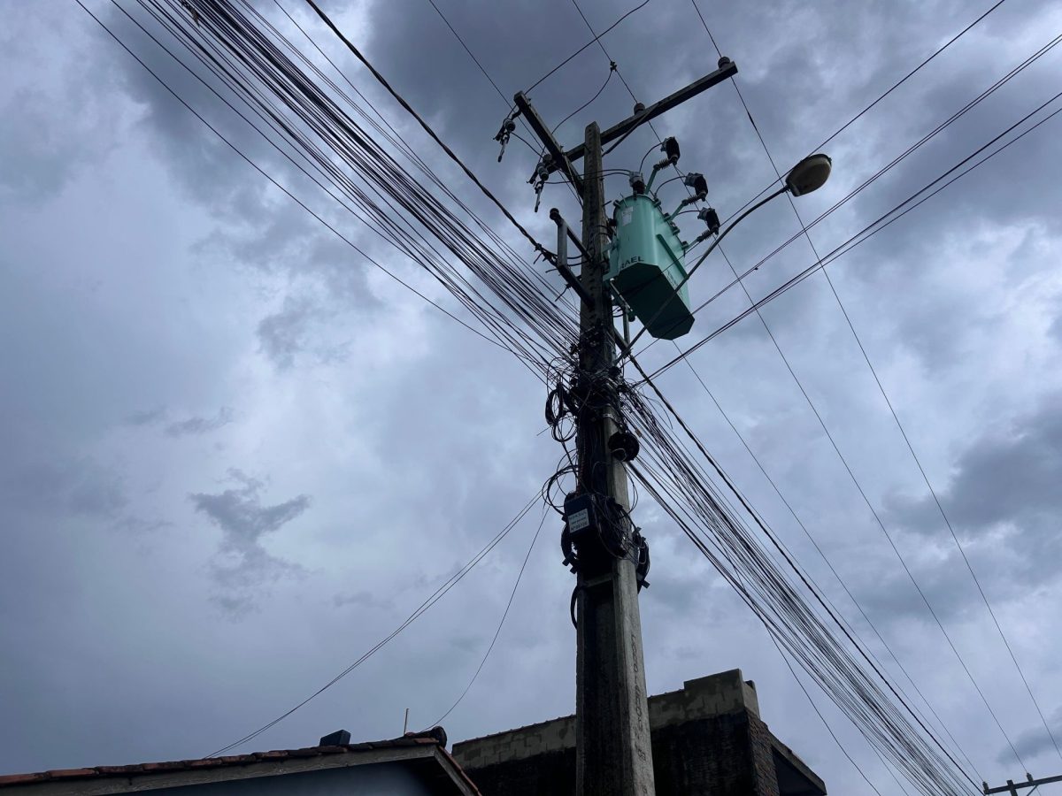 Moradores do bairro Nova Morada estão há dois dias sem luz