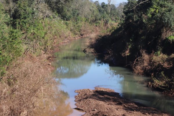 Estado anuncia retirada de cascalho em dez pontos do Arroio Sampaio