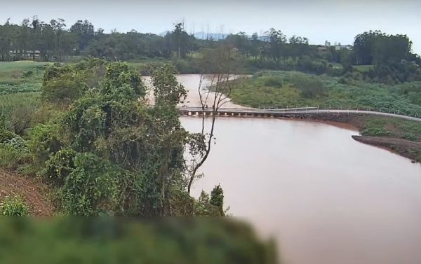 Nível do Forqueta sobe e bloqueia passagem na estiva