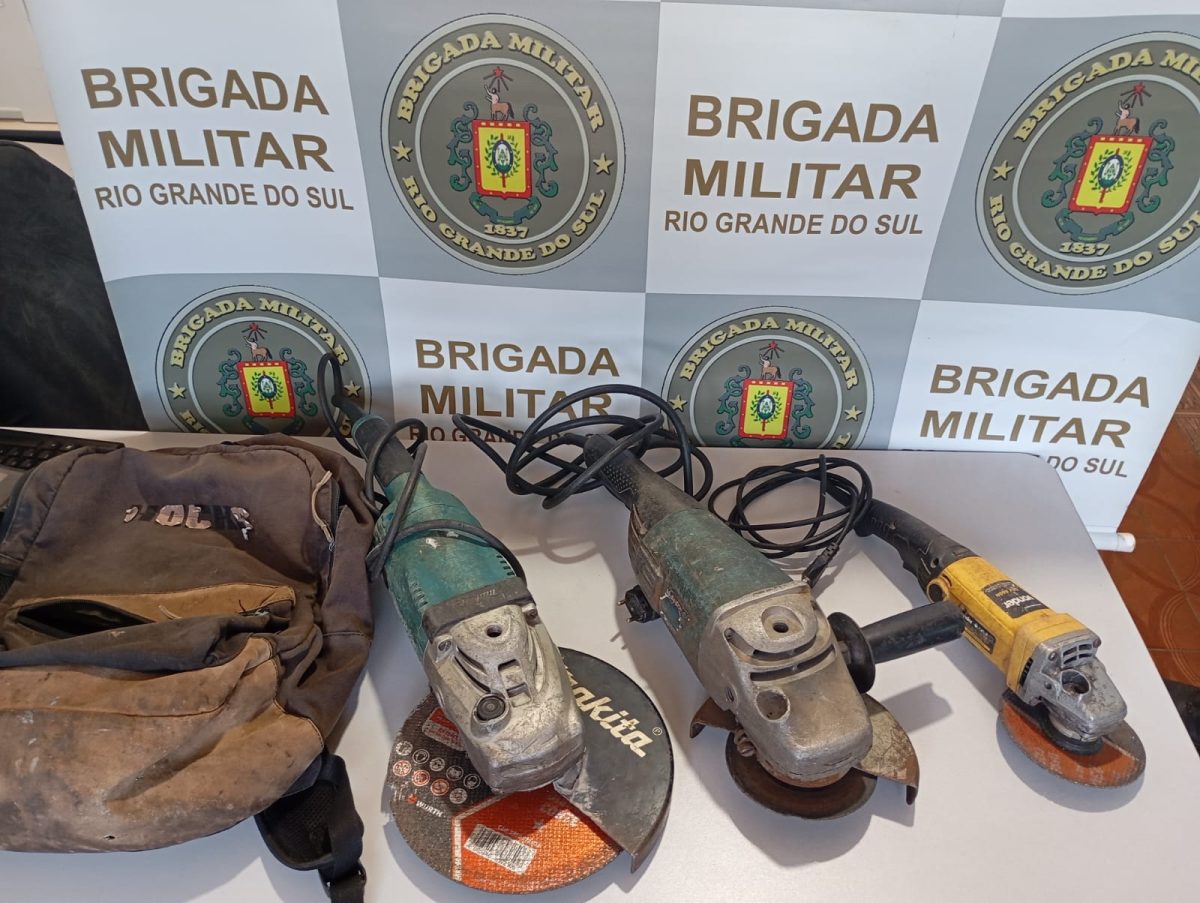 Brigada Militar prende dois homens e recupera objetos furtados