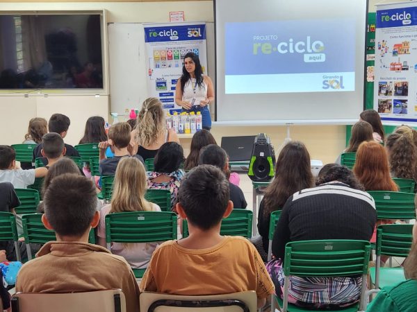 Projeto Re.ciclo envolve 8,6 mil alunos e estimula a reciclagem