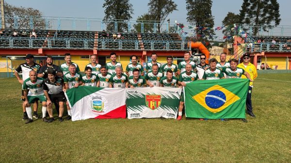 Encantado sedia Copa Internacional Master de Futebol