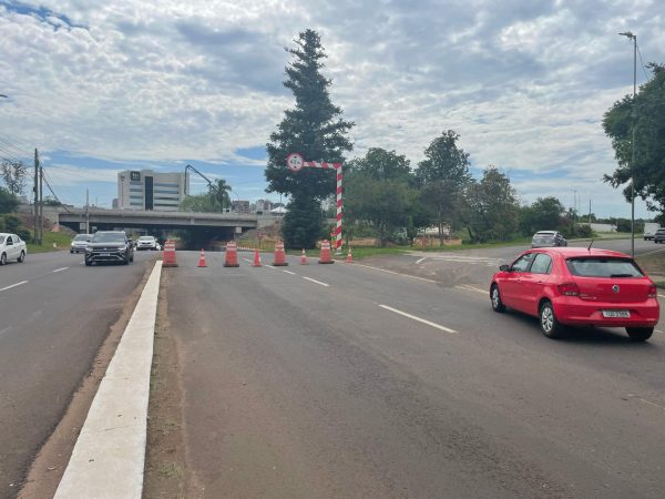 Obra em viaduto restringe trânsito na Pasqualini