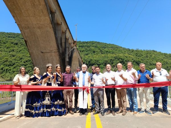 Reinauguração da Ponte Brochado da Rocha marca recomeço em Muçum