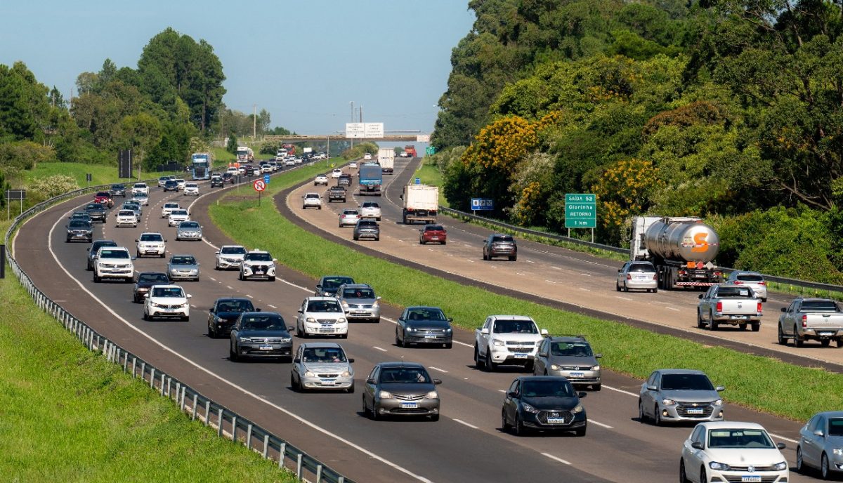 CCR prevê 111 mil veículos na BR-386 entre sexta e segunda-feira