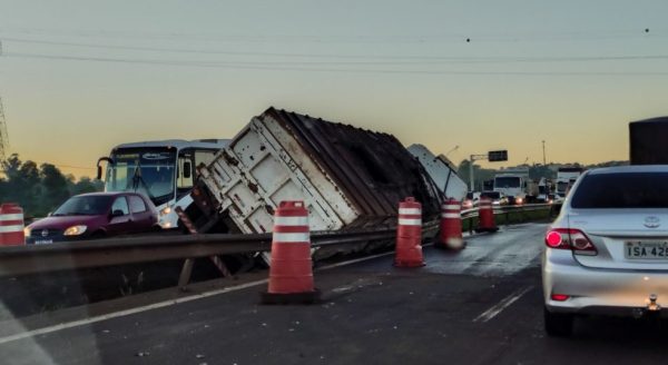 BR-386 terá bloqueio total no sentido interior às 9h desta sexta